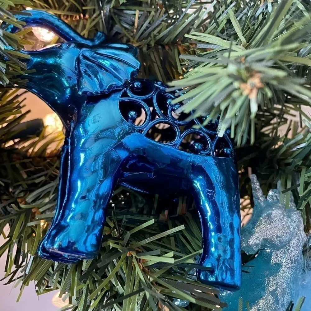BLUE WREATH UNICORN & ELEPHANT PRE-LIT CORDLESS WREATH